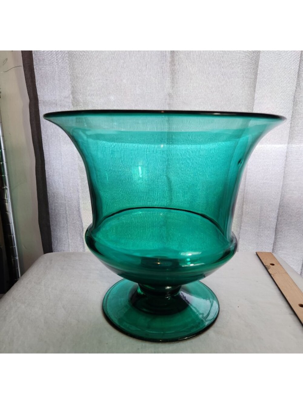 Blenko Glass Co. Calyx Emerald Green Glass Urn Vase 428L 8.5" Hand-Blown Vintage